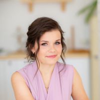 Галина — ремонт ногтя в Хабаровске