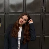 Ангелина Кузнецова — окрашивание бровей в Волгограде