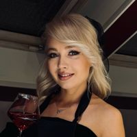 Стилист Надежда Викульева — стрижка женская в Вологде