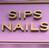 Sips Nails — укрепление акриловой пудрой в Новосибирске