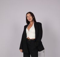 Ксения Шайхисламова — японский маникюр в Ижевске