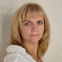 Елена Федулова — маникюр без покрытия в Сургуте