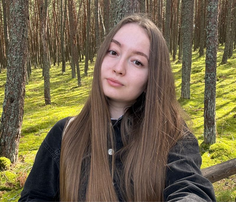 Джулия Хузина