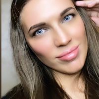Анастасия Щербакова — мытьё головы в Архангельске