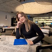 Милена Любивая — оформление бровей в Красноярске