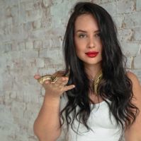 Виктория Дешеулина — татуаж бровей в Ярославле