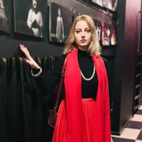 Алена Макарева — наращивание ресниц + оформление бровей в Москве