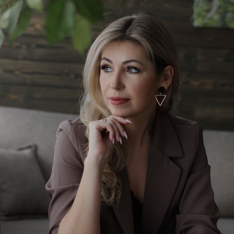Марина Неверова