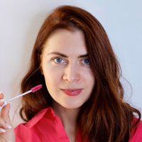 Мария Криницына — оформление бровей в Тюмени