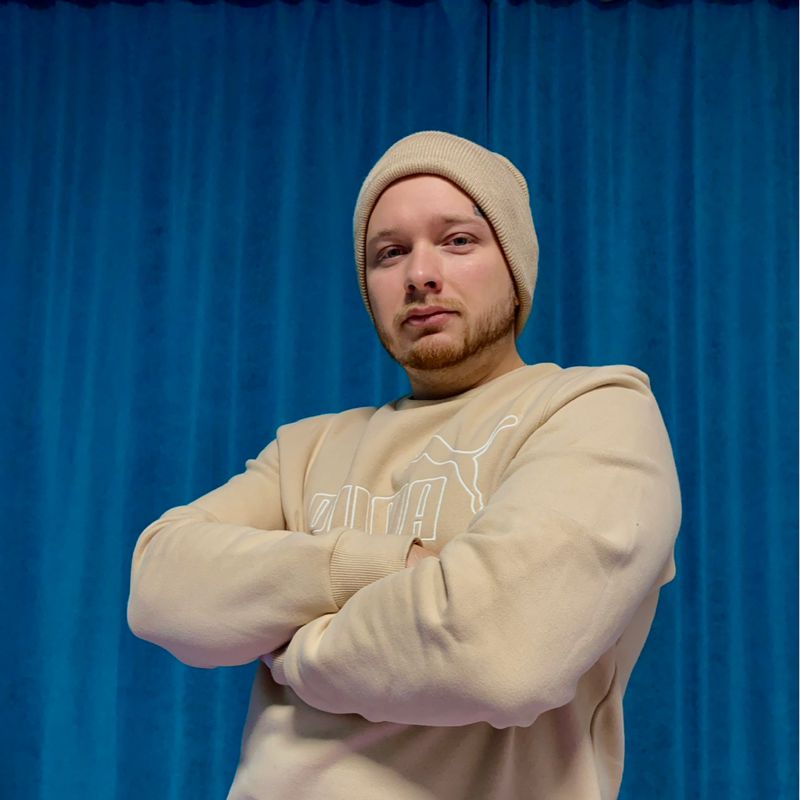 Руссо Роман