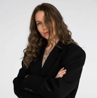 Коробова Елена — камуфляж бороды в городе Шушары