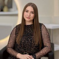 Комарова Оля — полировка волос в Омске