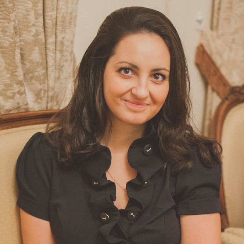 Елена Свалова