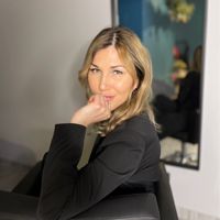 Екатерина Пинженина — осветление волос в Екатеринбурге