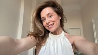 Алла Амвросова — прическа в городе Фрязино