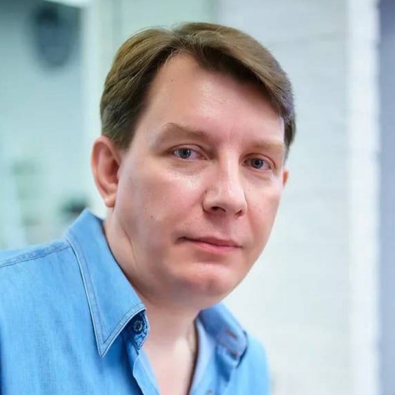 Виктор Михайлов