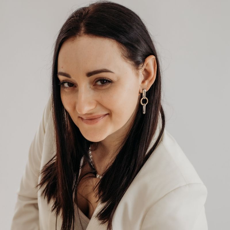 Александра Полуектова