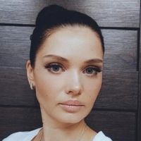 Елена Семенова — мытьё головы в городе Чехов
