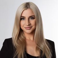 Полина Морозова — прическа в Иваново