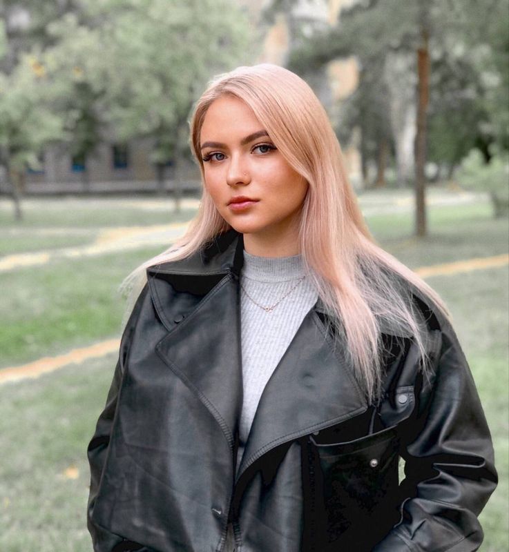 Элина Полякова