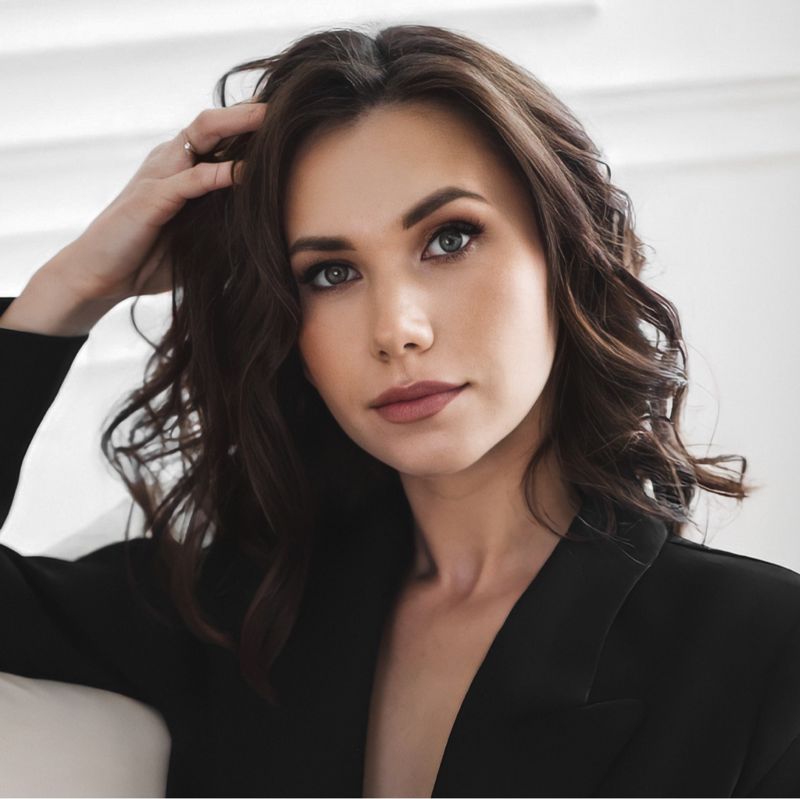 ELENA DEPIL