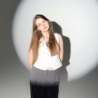 Анна — оформление бровей в Новосибирске