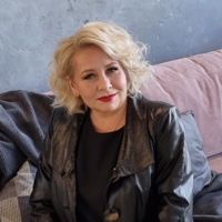 Елена — стрижка усов в Перми