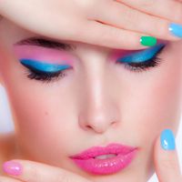 Beauty salon Strekoza — коррекция бровей в городе Волжский