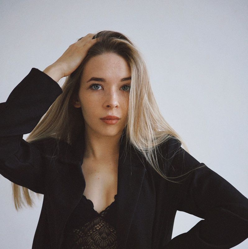 Anna_keratina