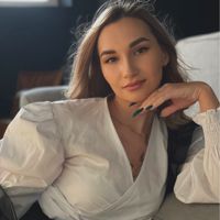 Кристина Назарова — оформление бровей в Казани