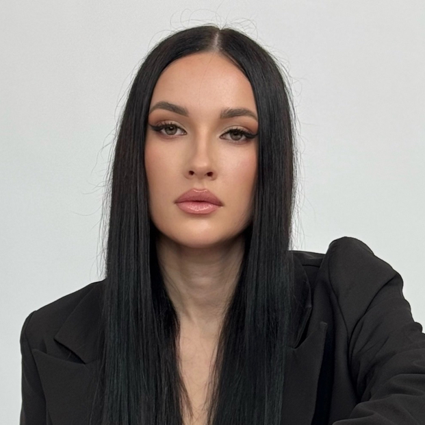 Твердикова Юлия