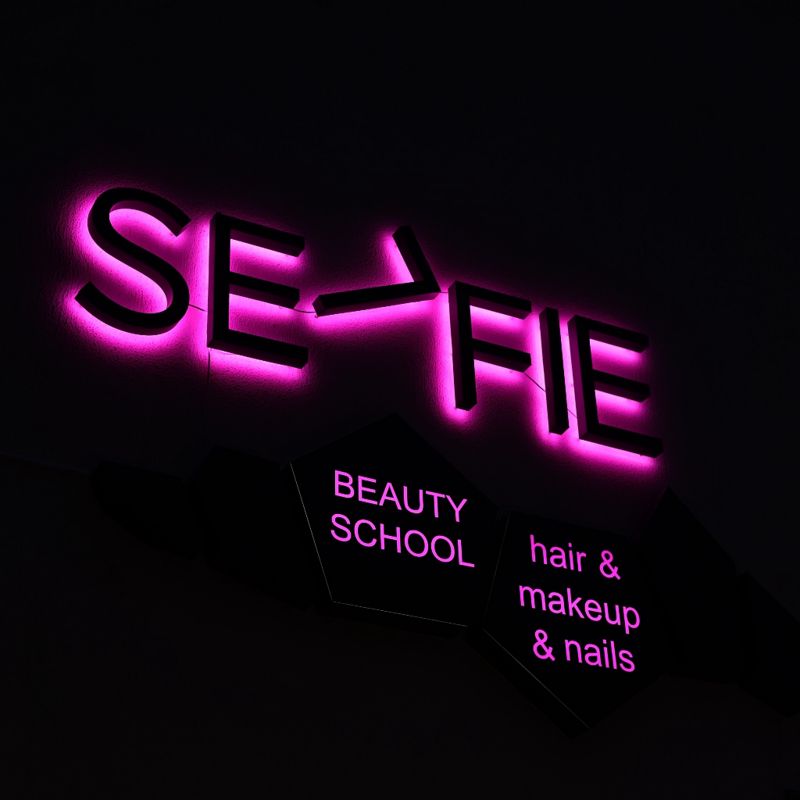 SELFIE- студия красоты