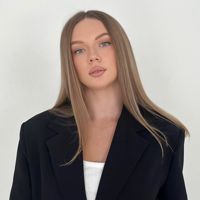 Деканова Елизавета — прическа в Омске