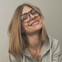 Борзова Алена — ремонт ногтя в Калининграде