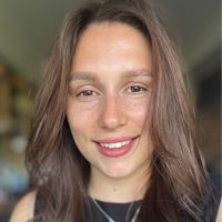 Ирина Абдразакова — татуаж бровей в Саратове