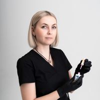 Маргарита Надеждина — маникюр комбинированный в Саратове
