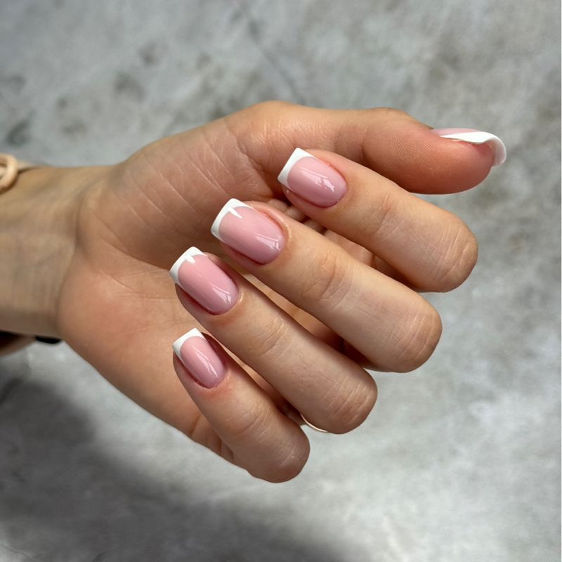 R.Nails