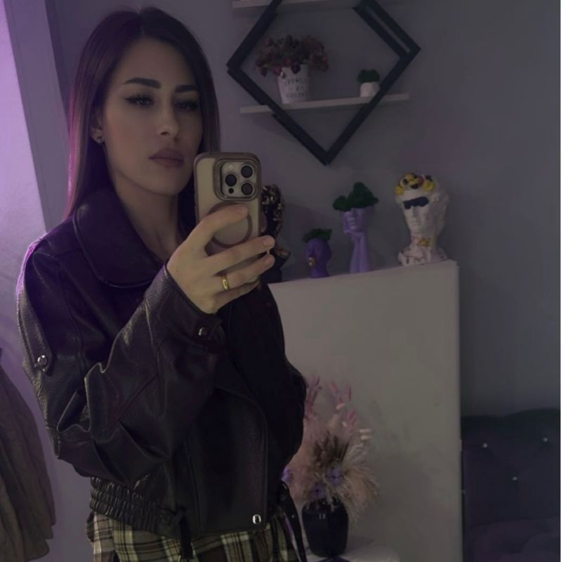 Анжела
