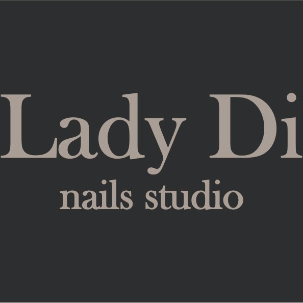 Lady Di nails