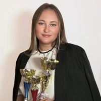Светлана Басова — снятие ресниц в городе Пышма